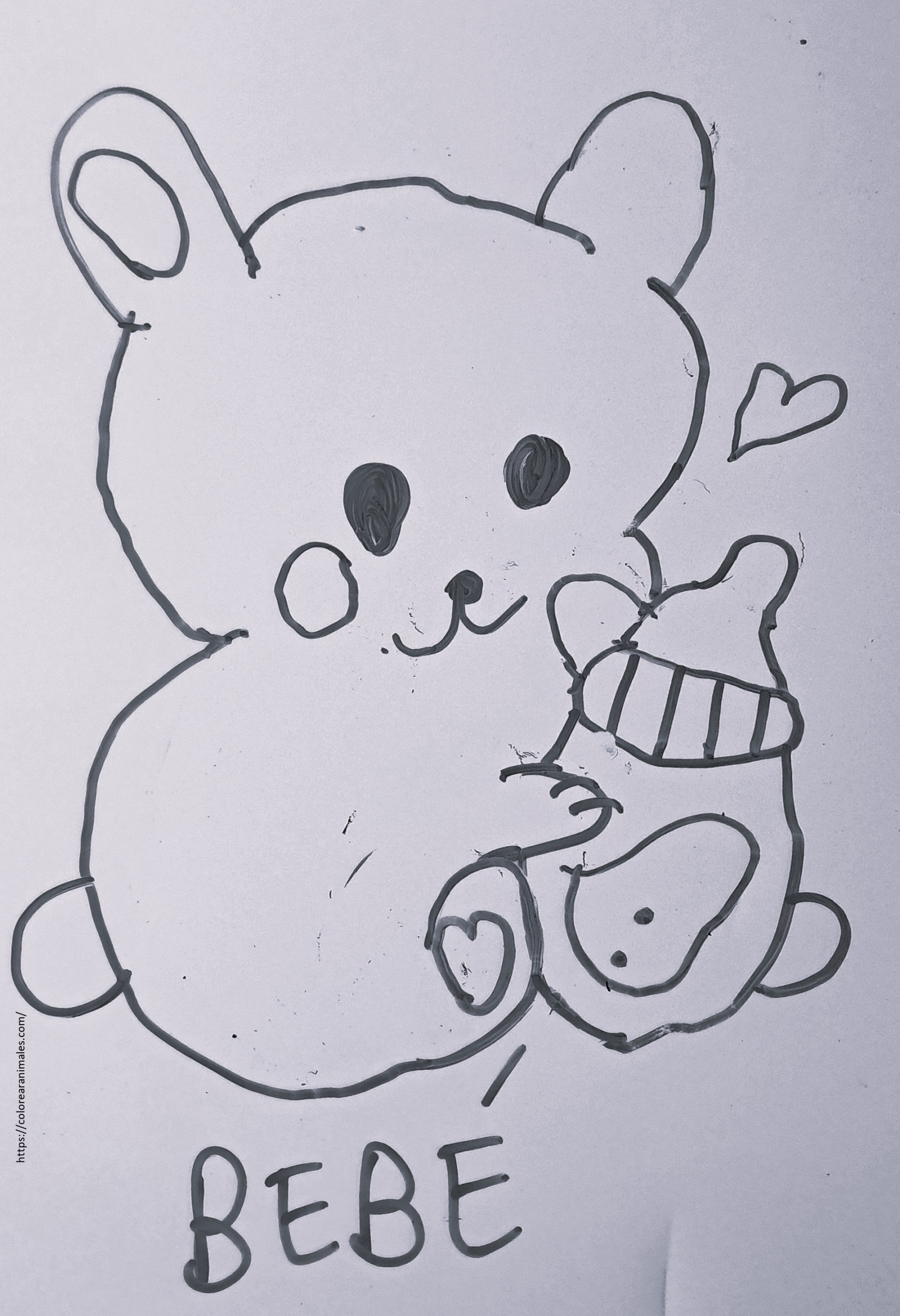 dibujo de conejo bebe con biberon para colorear, tierno estilo peluche para ninos pequenos